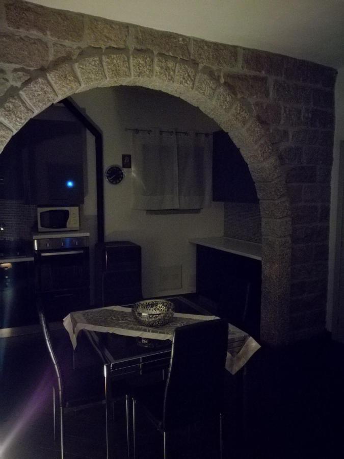 Monti di bò Apartamento Aggius Exterior foto