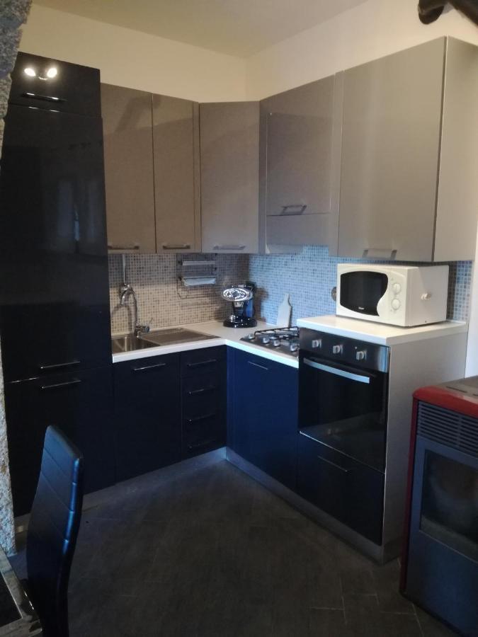 Monti di bò Apartamento Aggius Exterior foto