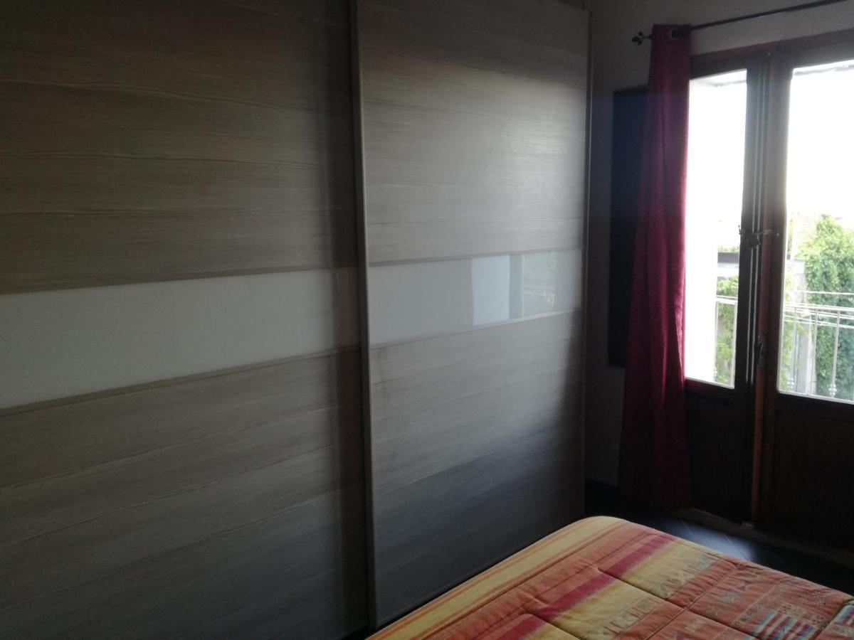 Monti di bò Apartamento Aggius Exterior foto