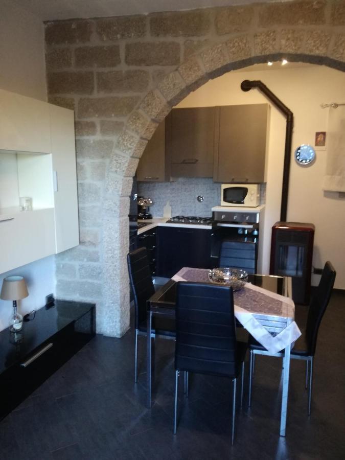 Monti di bò Apartamento Aggius Exterior foto