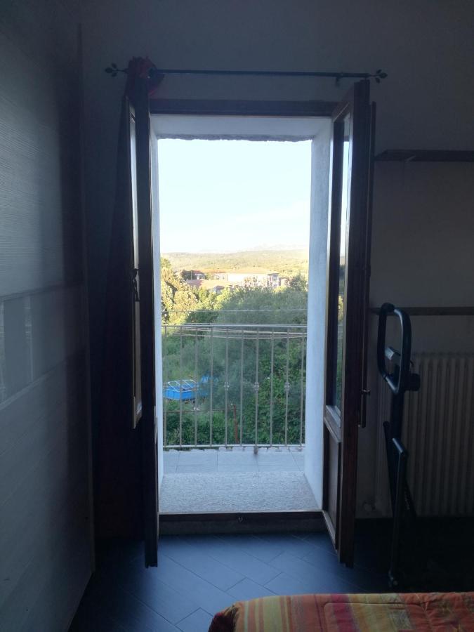 Monti di bò Apartamento Aggius Exterior foto